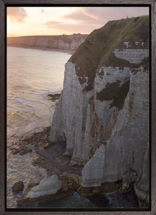 Sunrise behind the cliffs